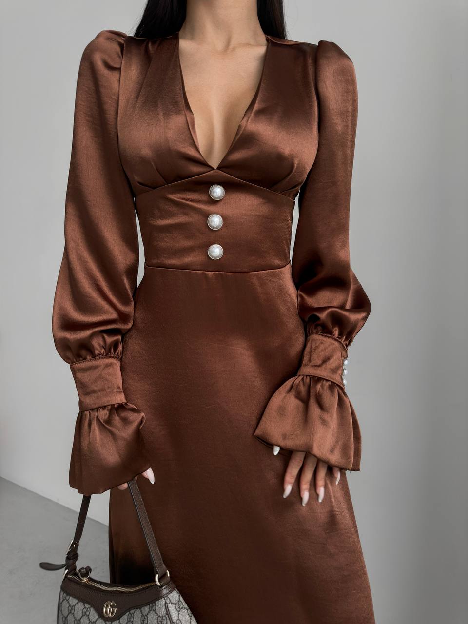 Brown midi dress with buttons