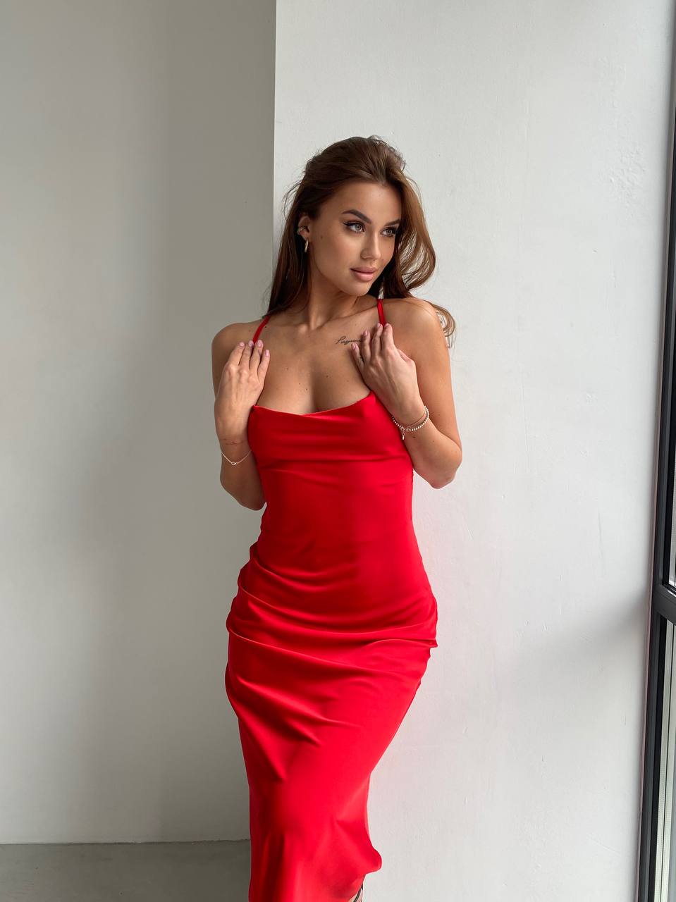 Red dress-combination with an open back