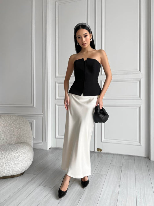 Midi skirt in Champagne color