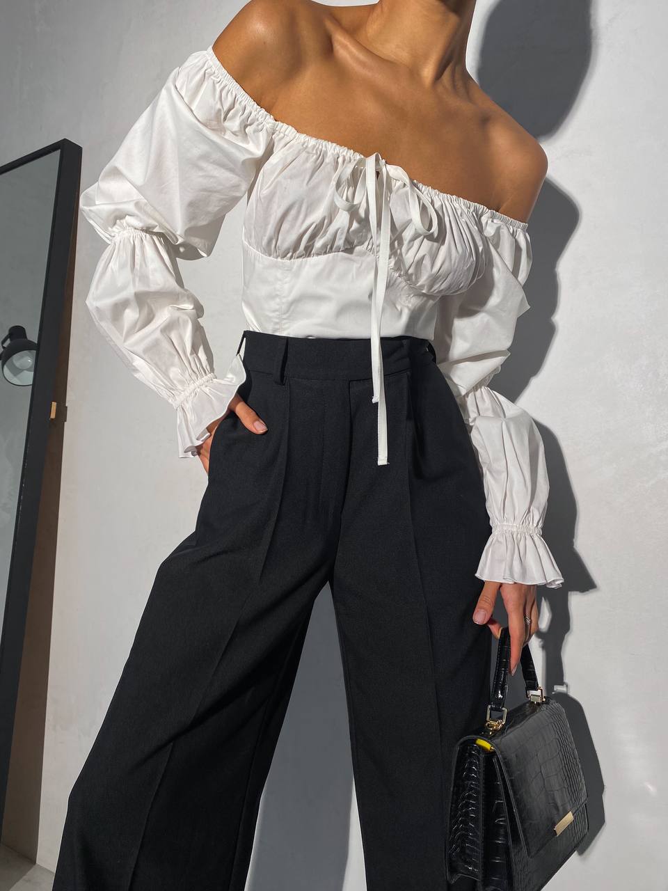 Black wide trousers