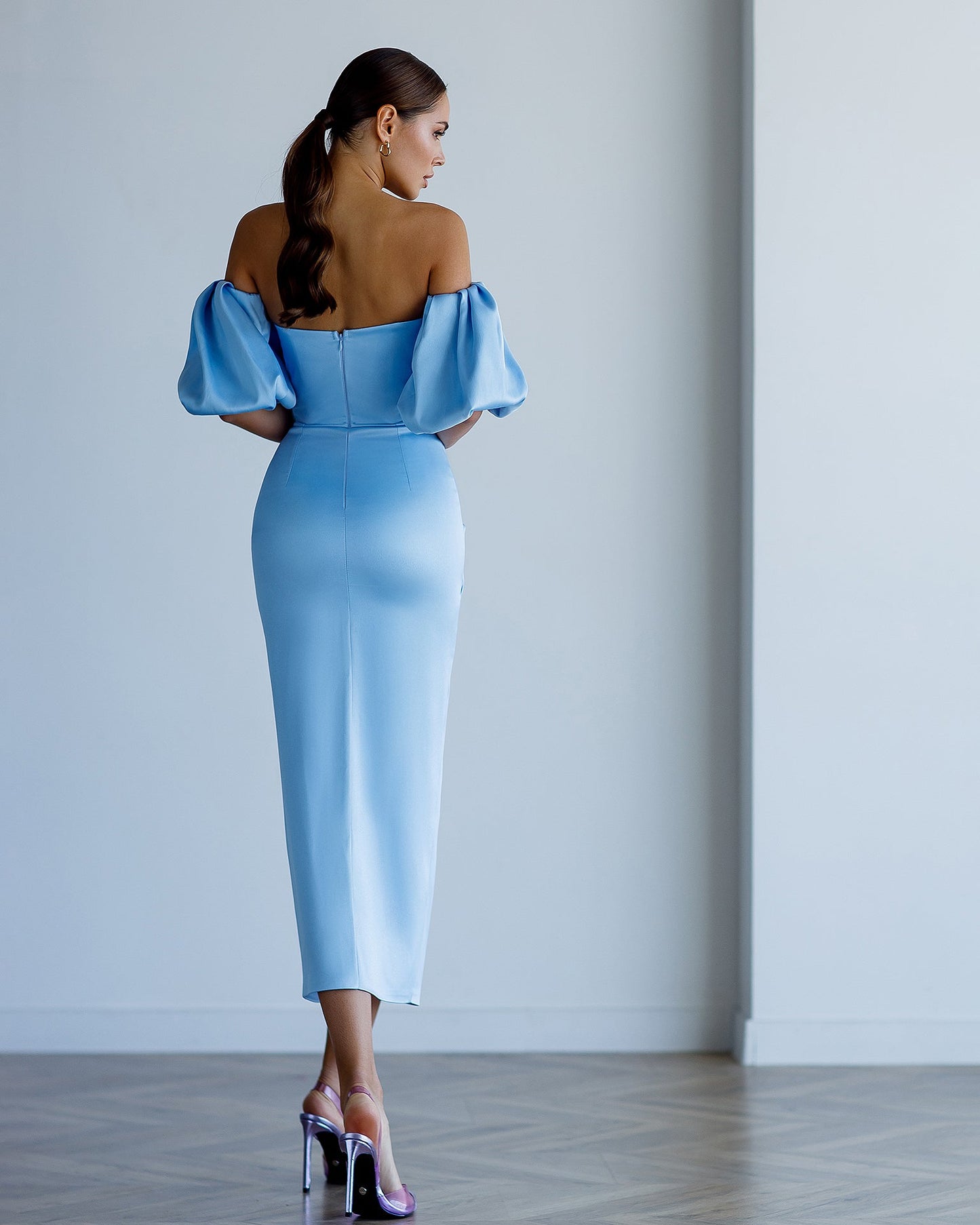 Blue corset silhouette midi dress