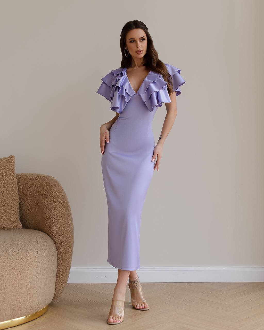 Lavender silhouette dress with a collar