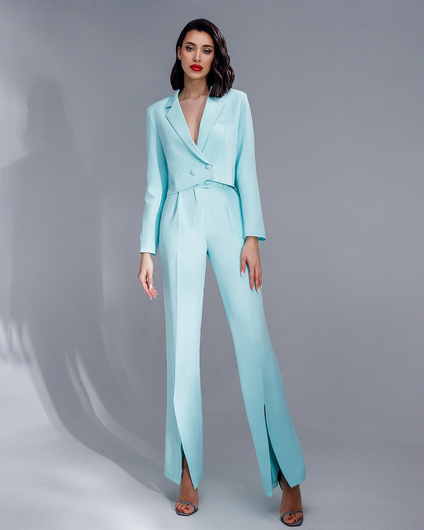 Crop jacket and pants suit with slits