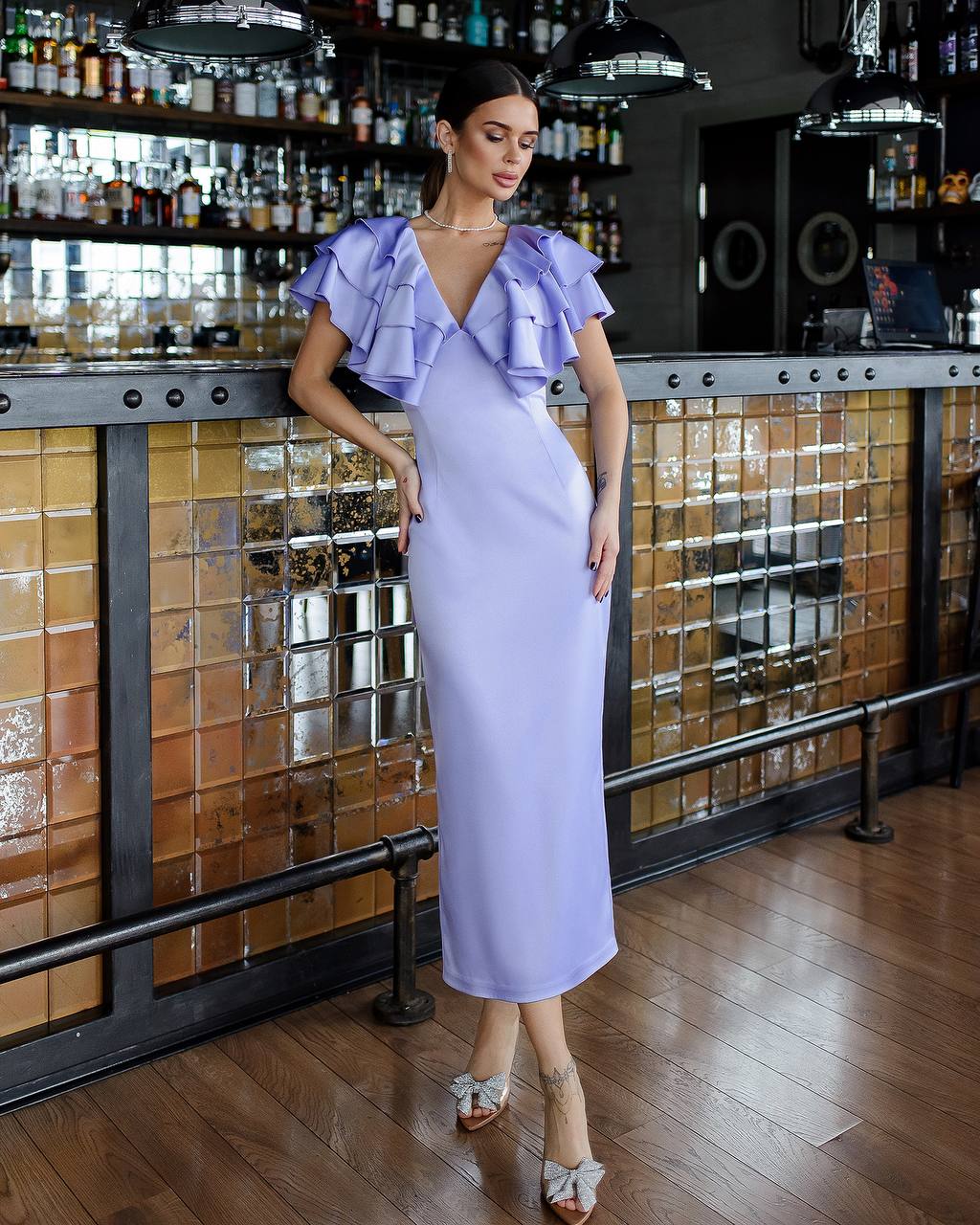 Lavender silhouette dress with a collar