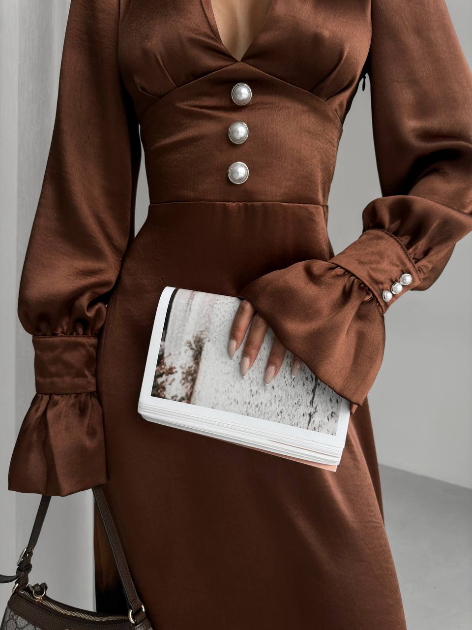 Brown midi dress with buttons