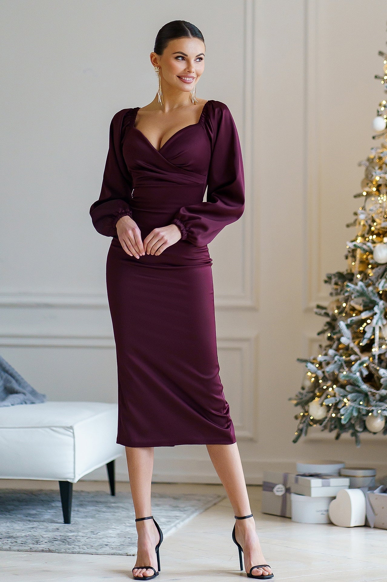 Burgundy satin dress with voluminous sleeves