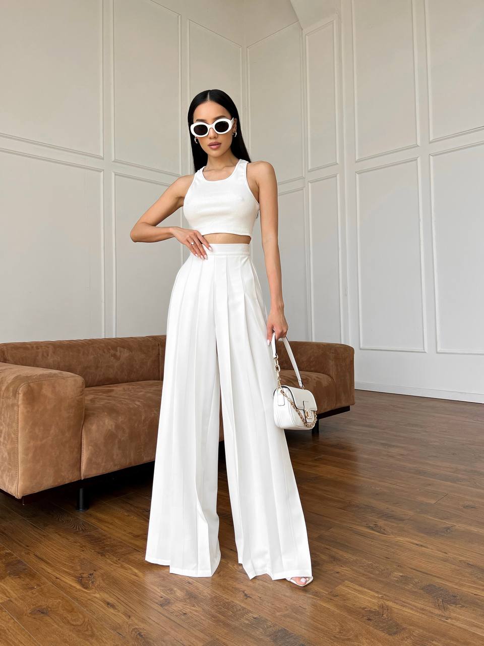 Milk palazzo pants with pleating