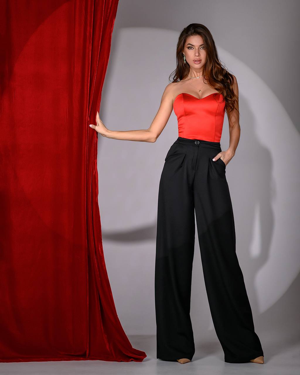 Black wide trousers