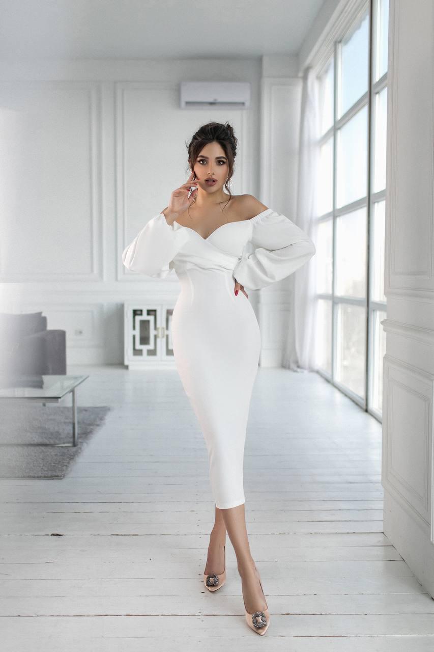 Milk midi dress with voluminous sleeves 