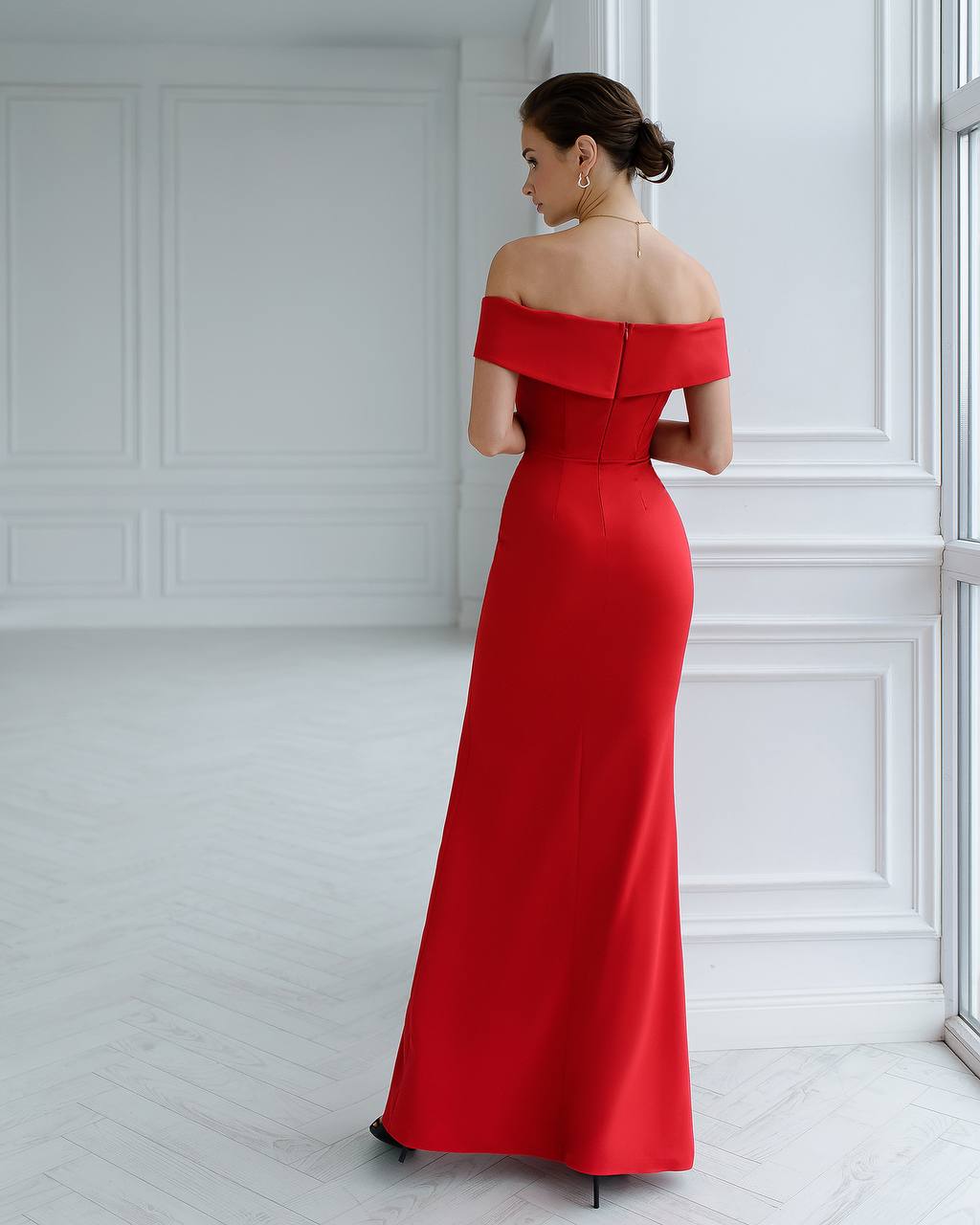 Red evening maxi dress with slit 