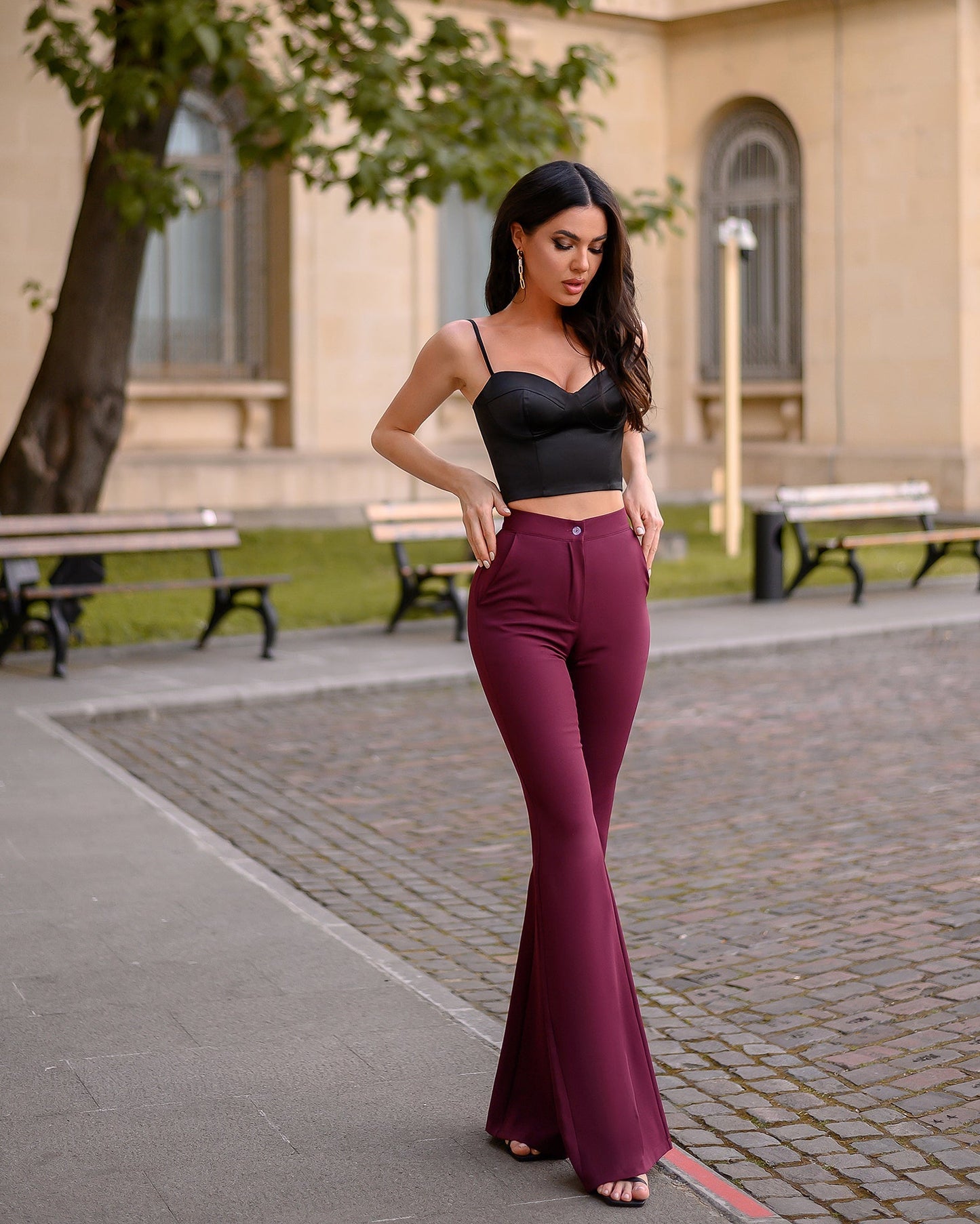 Black top with cups