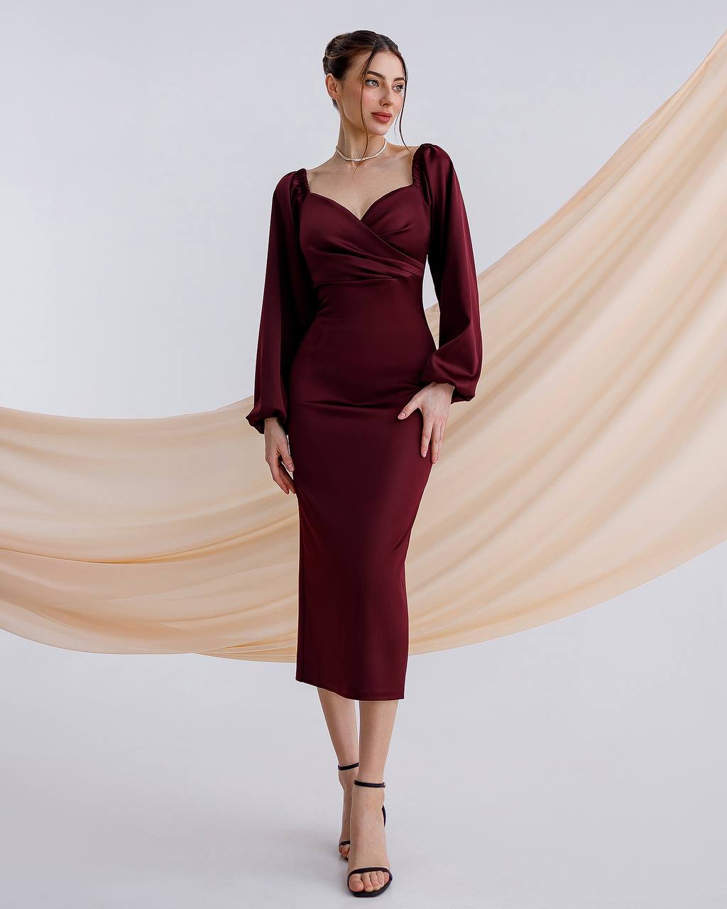 Burgundy satin dress with voluminous sleeves