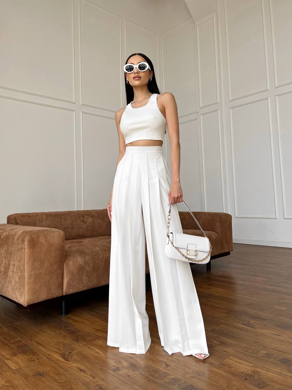 Milk palazzo pants with pleating