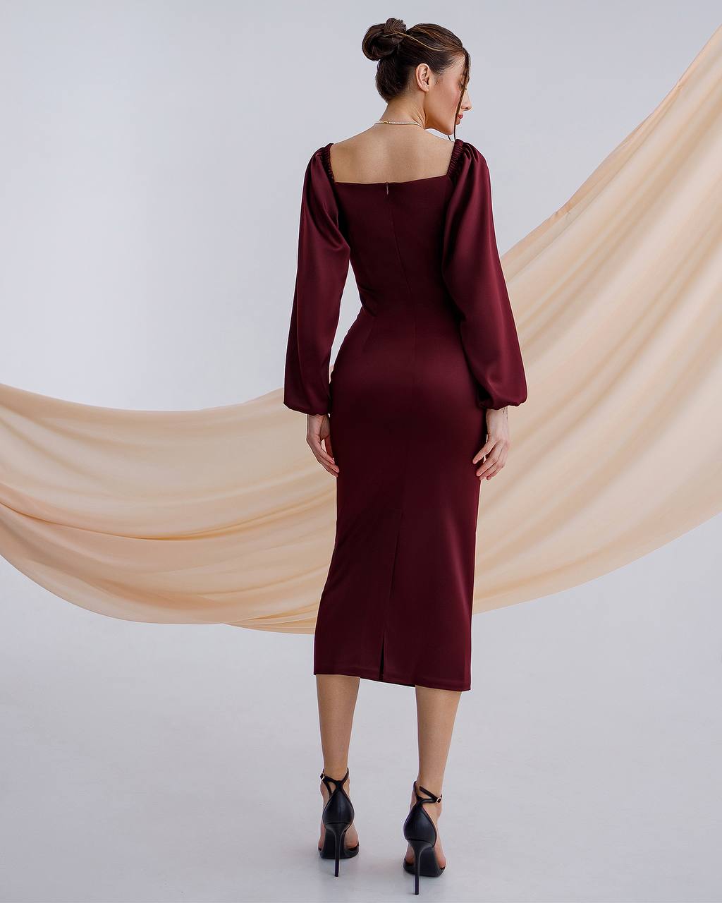 Burgundy satin dress with voluminous sleeves