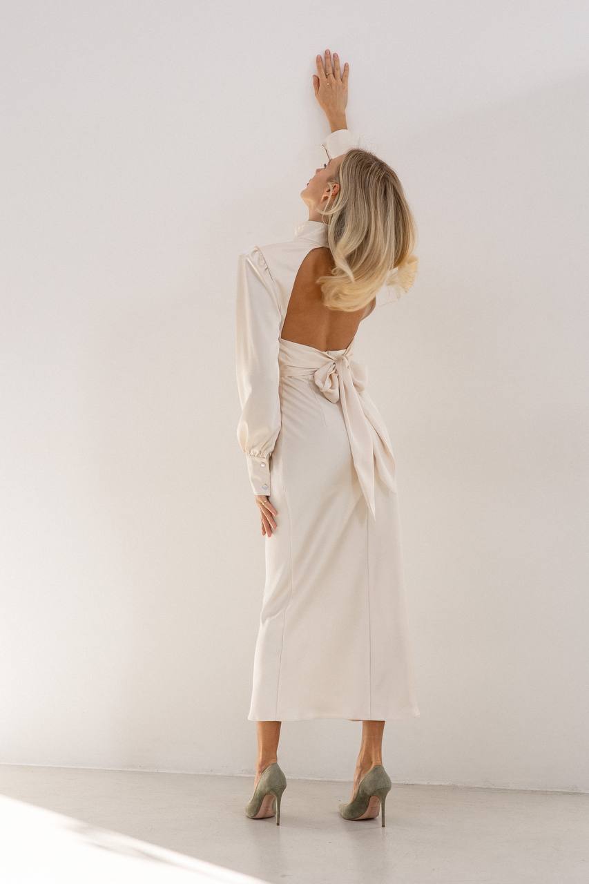 Midi dress with bow and open back