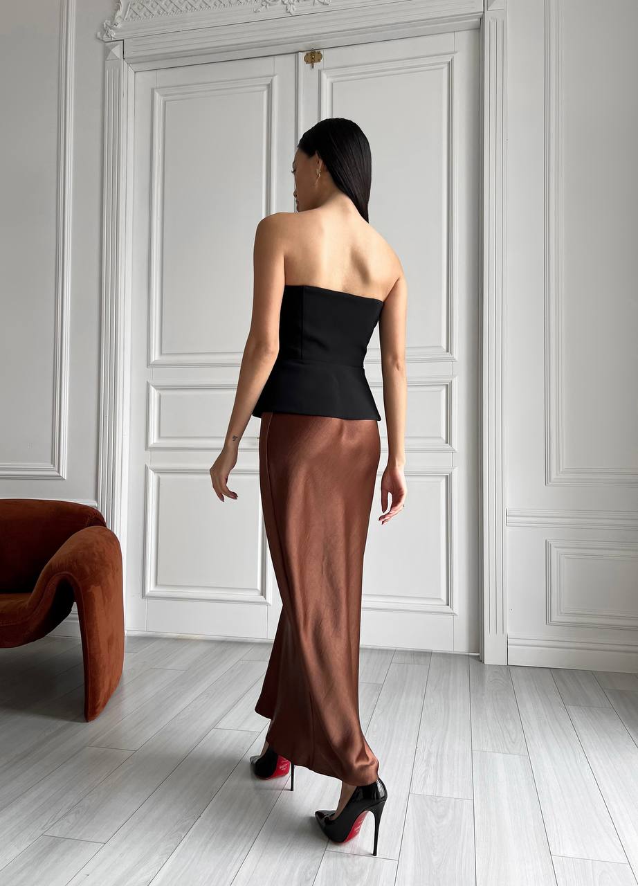 Midi skirt in chocolate color