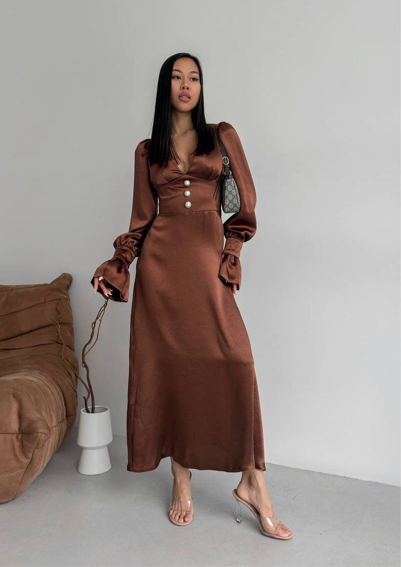 Brown midi dress with buttons