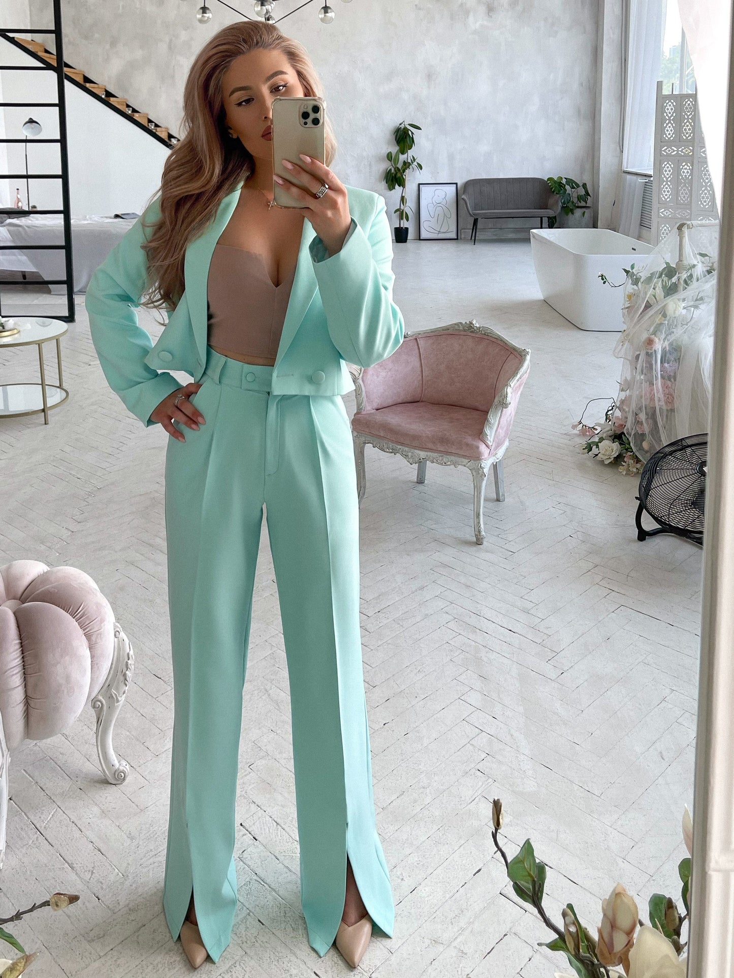 Crop jacket and pants suit with slits