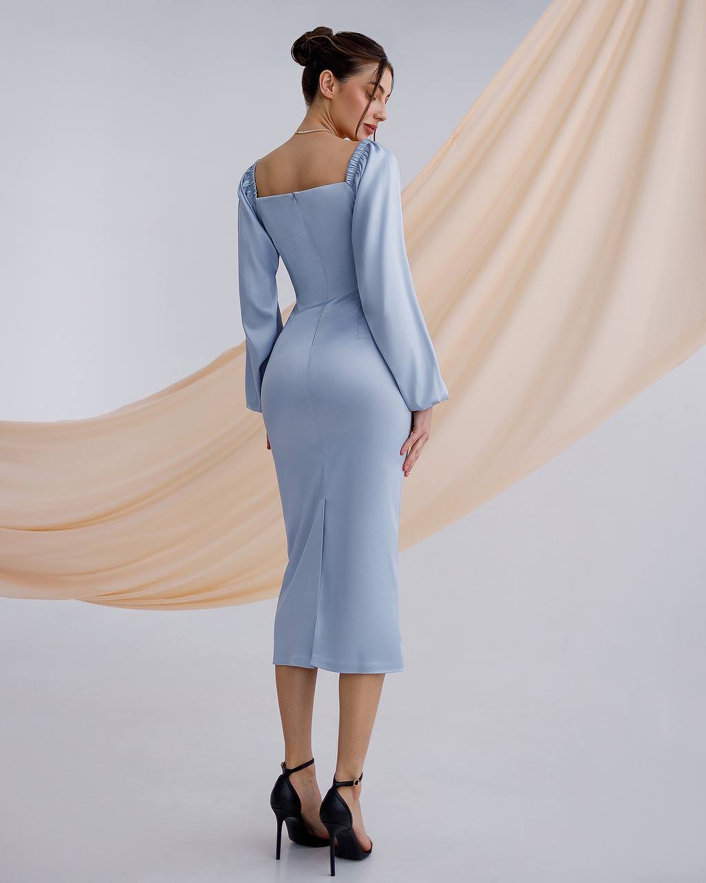 Gray-blue midi dress with voluminous sleeves