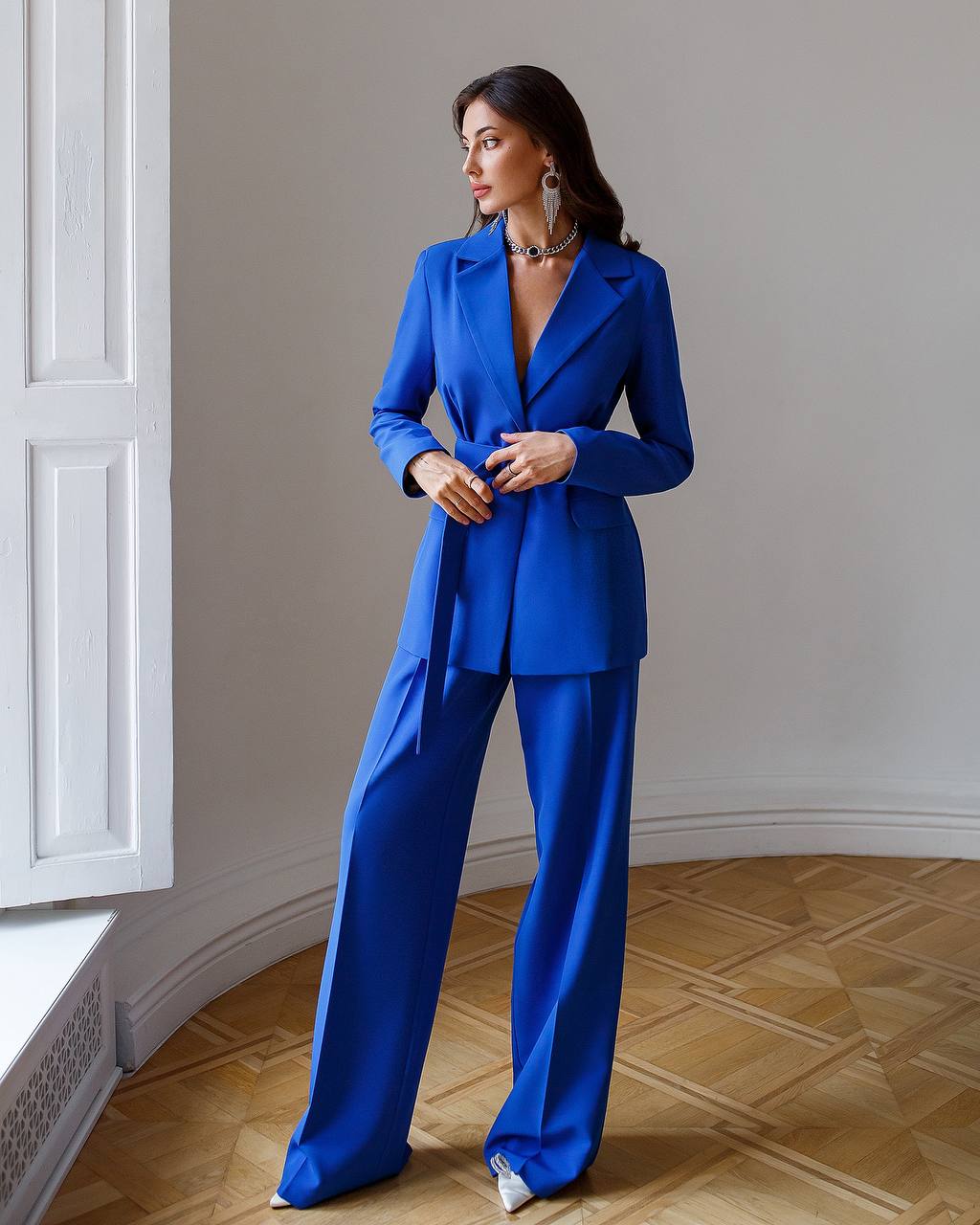 Blue suit with wide pants and belt included